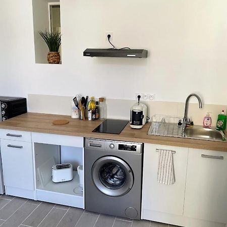 Le Cosy - T2 Avec Petite Cour Dans Centre Historique De Nerac Apartman Kültér fotó