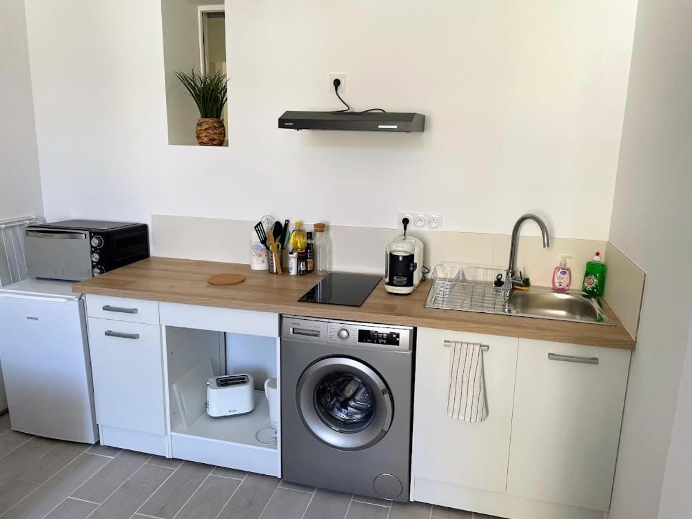 Le Cosy - T2 Avec Petite Cour Dans Centre Historique De Nerac Apartman Kültér fotó